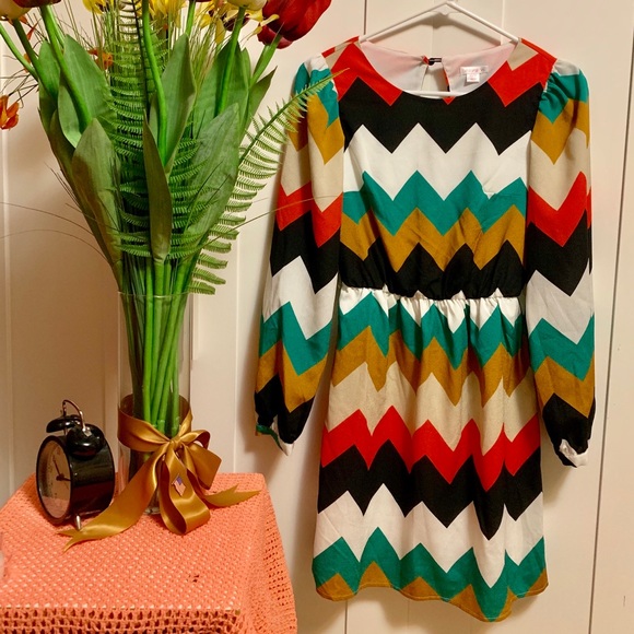 Xhilaration Dresses & Skirts - 3/$20 Xhilaration 👍🏻Mini dress rainbow color